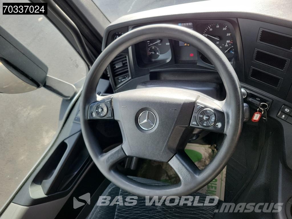 Mercedes-Benz Antos 2124 4X2 8,65m Box 2t Tailgate Automatic Eur Sanduk kamioni