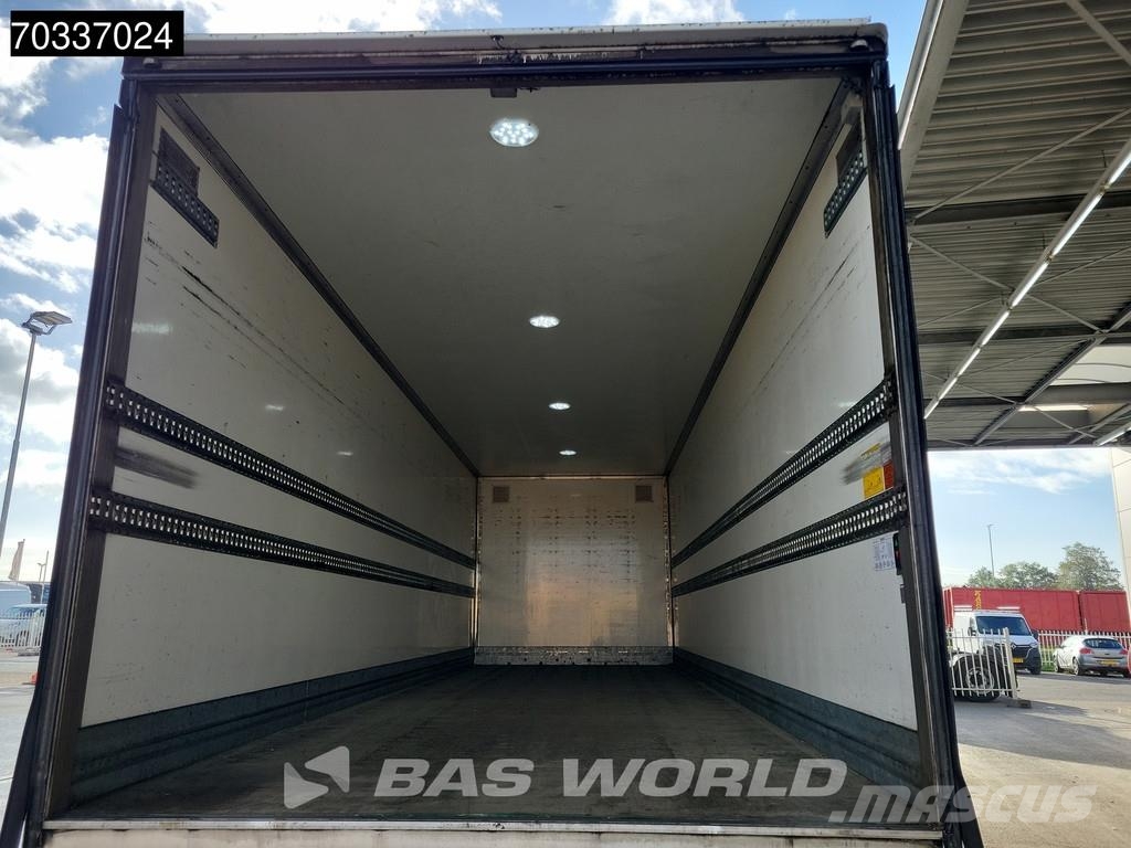 Mercedes-Benz Antos 2124 4X2 8,65m Box 2t Tailgate Automatic Eur Sanduk kamioni