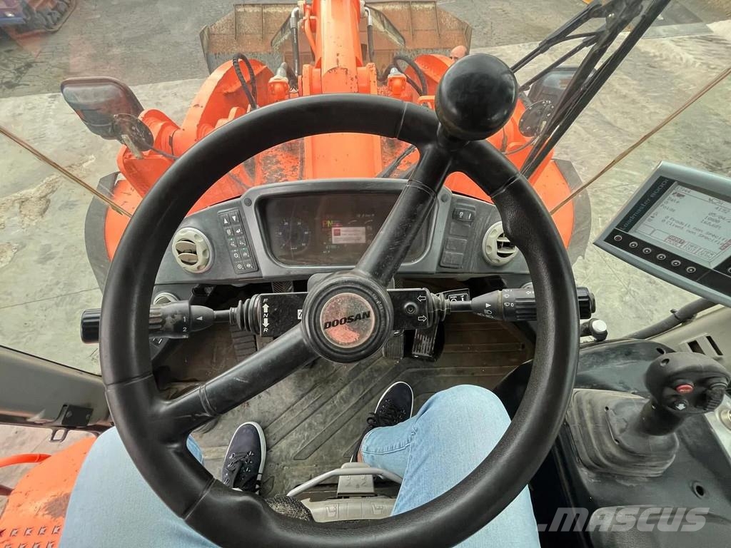 Doosan DL550-5 Cargadoras sobre ruedas