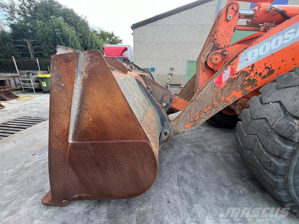 Doosan DL550-5 Cargadoras sobre ruedas