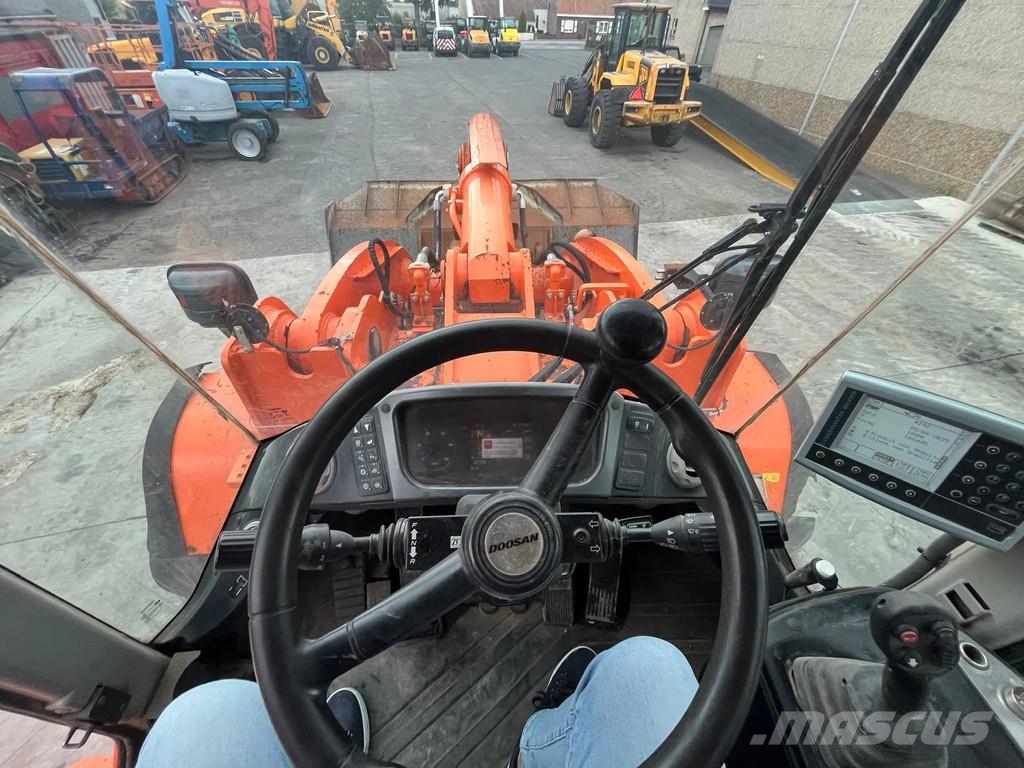 Doosan DL550-5 Cargadoras sobre ruedas