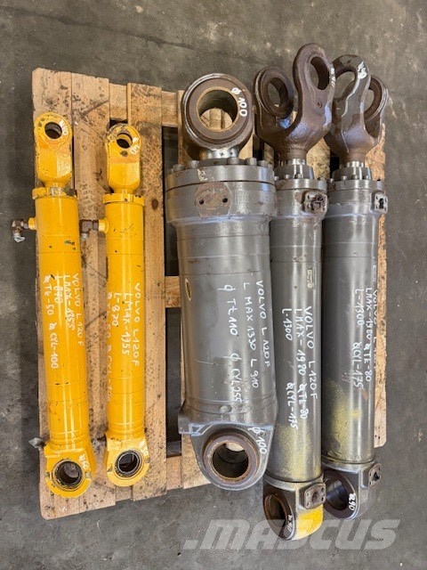Volvo L 120 F HYDRAULIC CYLINDER COMPLET 油壓