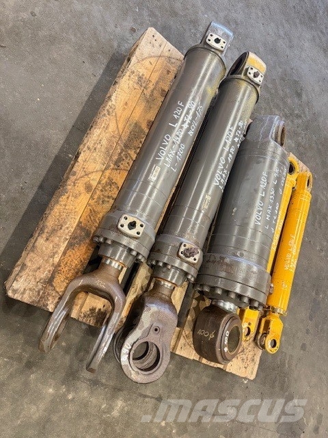 Volvo L 120 F HYDRAULIC CYLINDER COMPLET 油壓