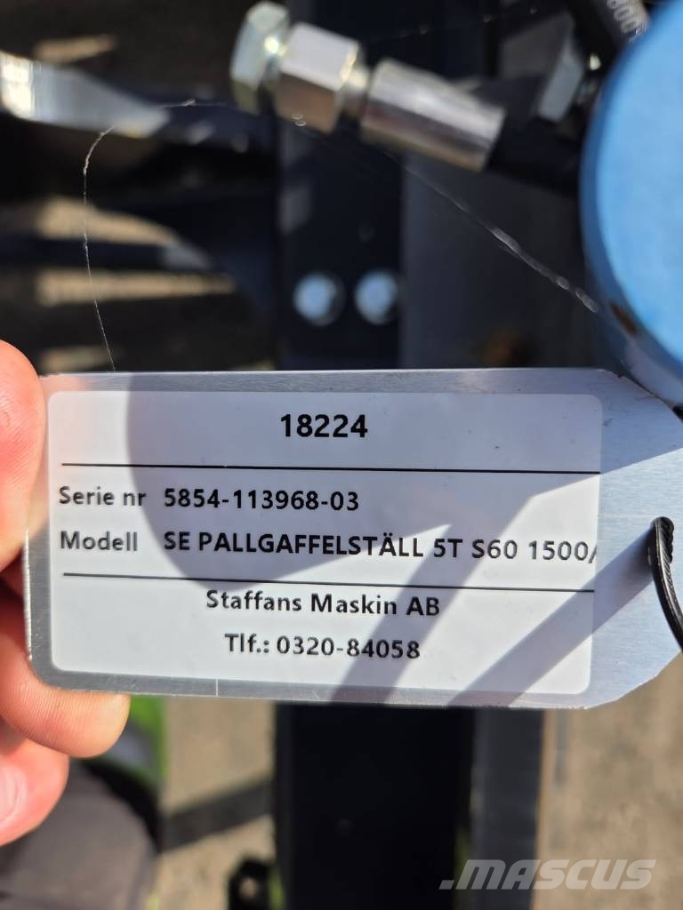 SE Equipment  Hydrauliskt gaffelställ ملحقات أمامية للوادر
