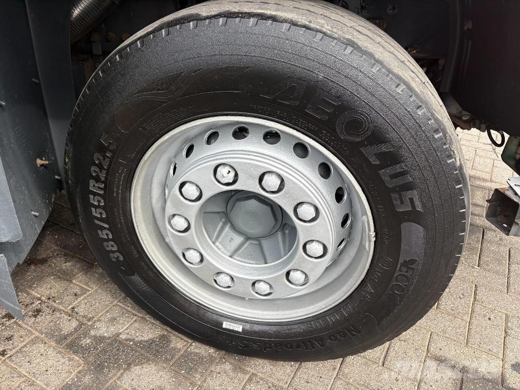 Volvo FM 400 + HIAB 800 HIPRO E-7 + 8X2 + EURO 5 Kranen voor alle terreinen
