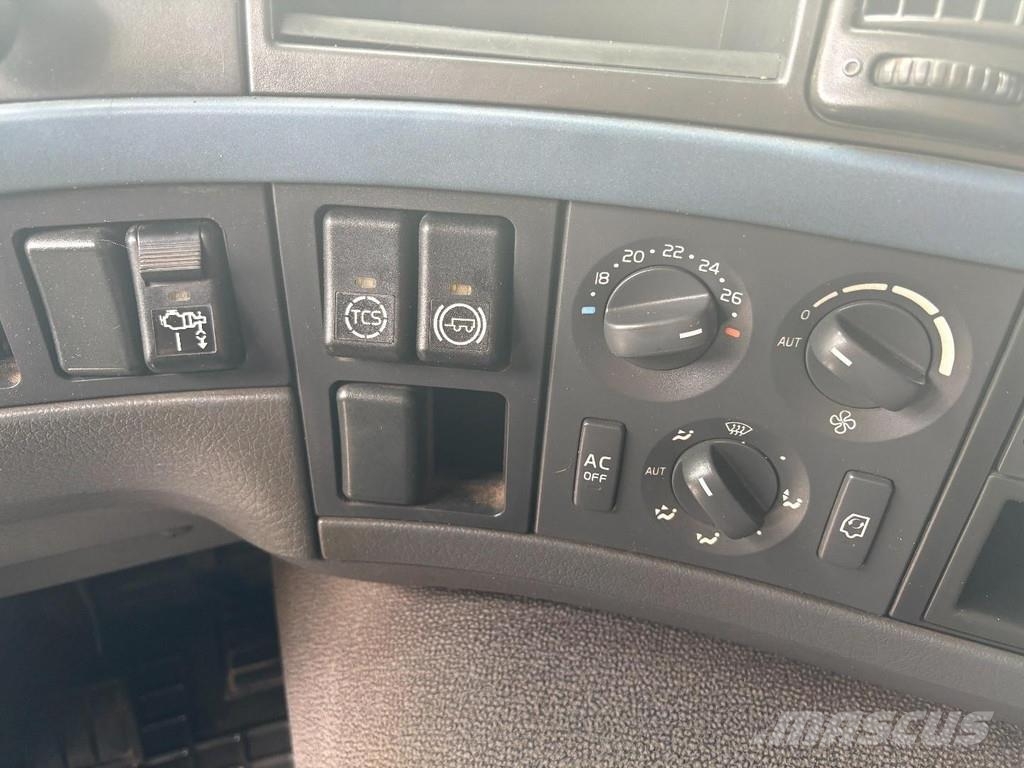 Volvo FM 400 + HIAB 800 HIPRO E-7 + 8X2 + EURO 5 Kranen voor alle terreinen