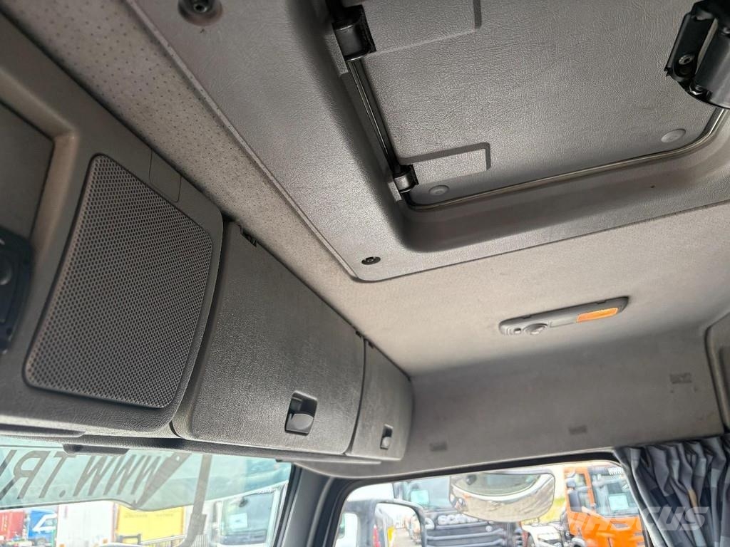 Volvo FM 400 + HIAB 800 HIPRO E-7 + 8X2 + EURO 5 Kranen voor alle terreinen