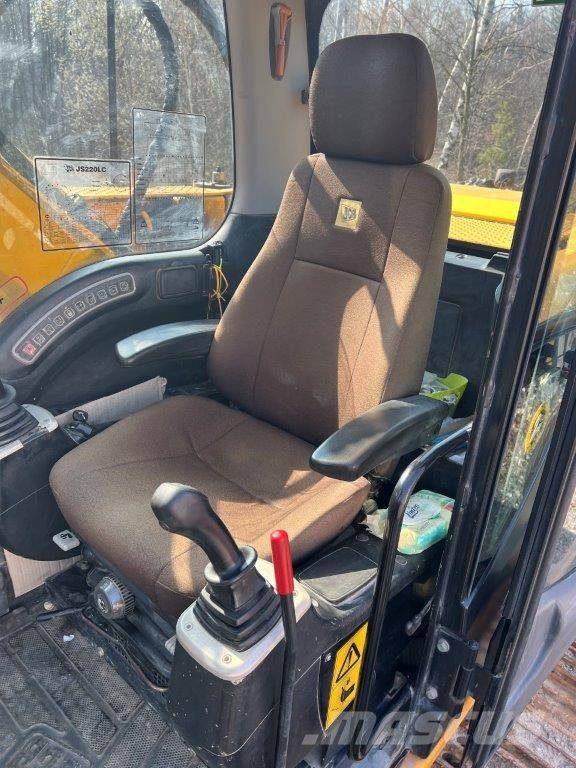JCB JS 220 LC Bageri guseničari