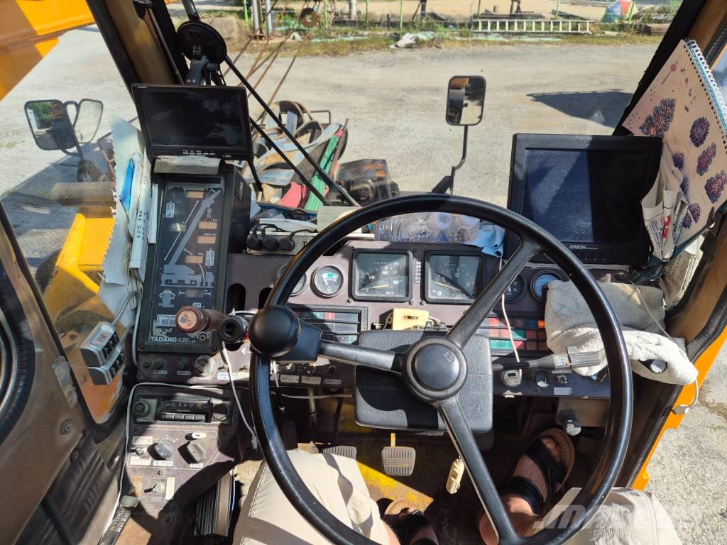 Tadano TR 350 Автокраны вездеходы