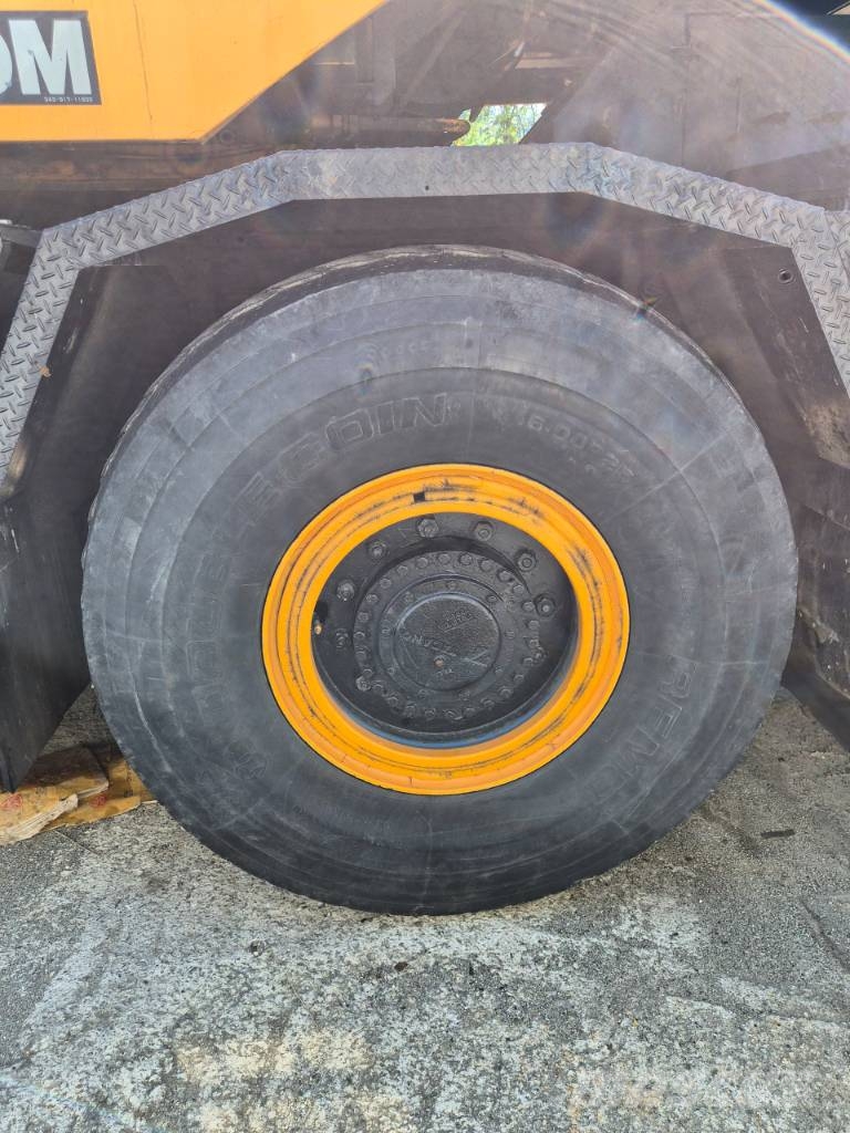 Tadano TR 350 Автокраны вездеходы