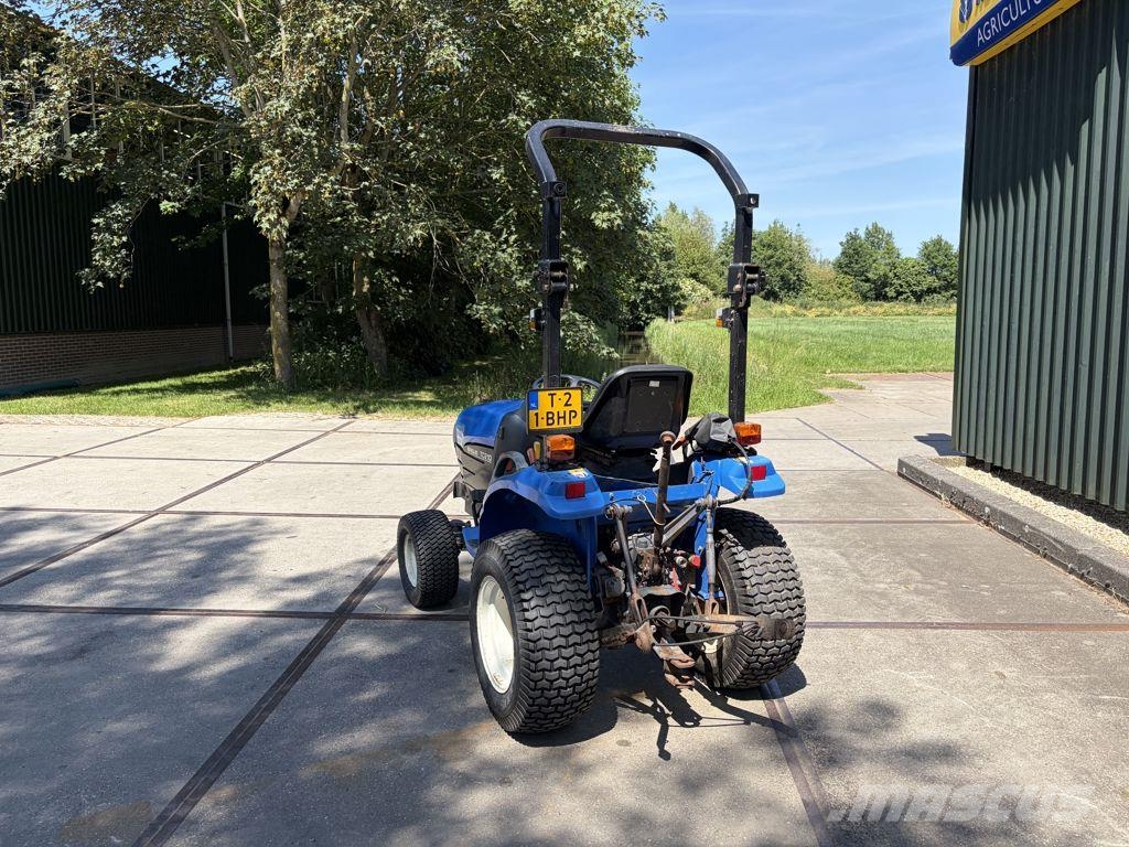 New Holland TC21D Kompakttraktorid