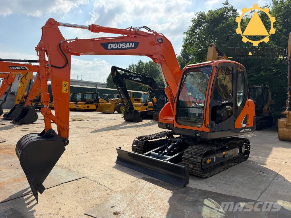 Doosan DX 75 Bagri goseničarji