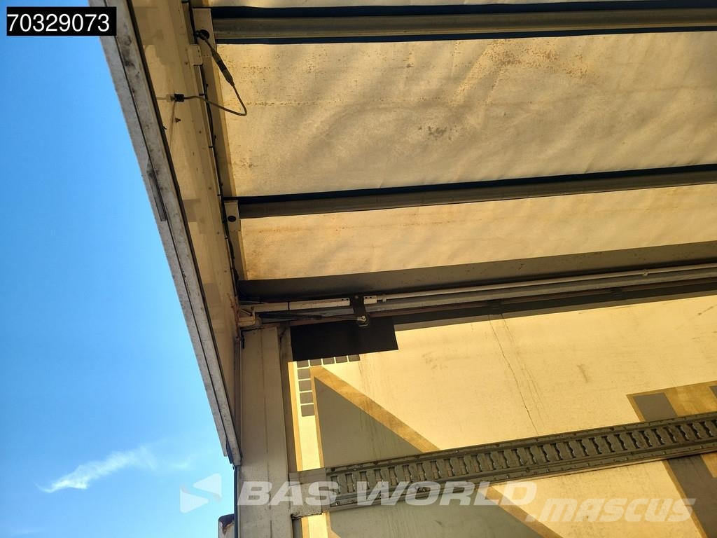MAN TGL 12.220 4X2 12tons curtainsides 1000kg Ladebord Nákladné vozidlá s bočnou zhrnovacou plachtou