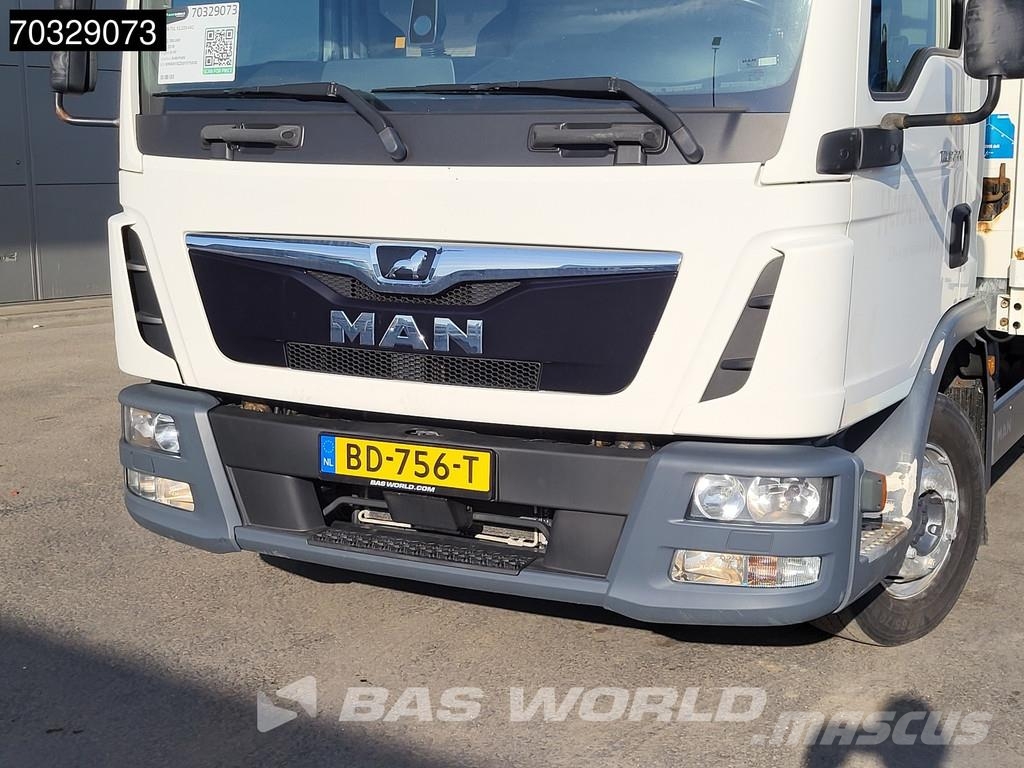MAN TGL 12.220 4X2 12tons curtainsides 1000kg Ladebord Kamioni sa ciradom