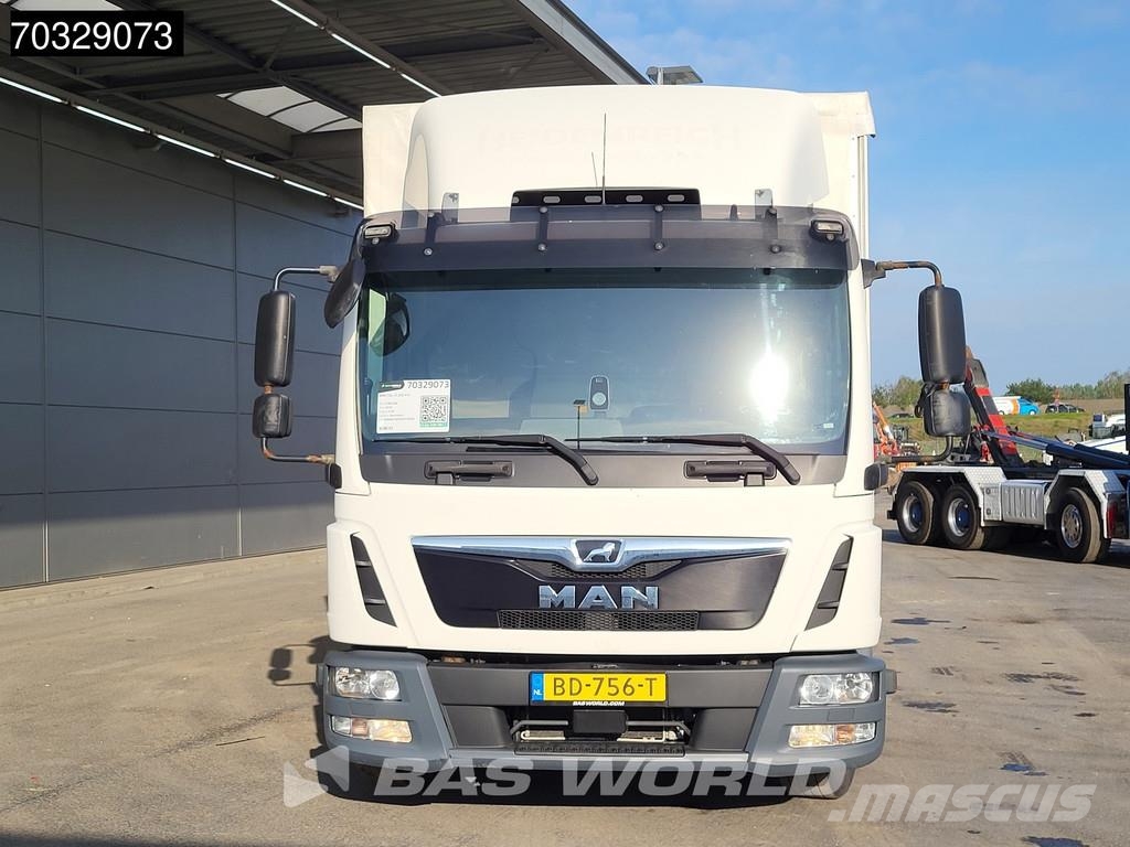 MAN TGL 12.220 4X2 12tons curtainsides 1000kg Ladebord Kamioni sa ciradom