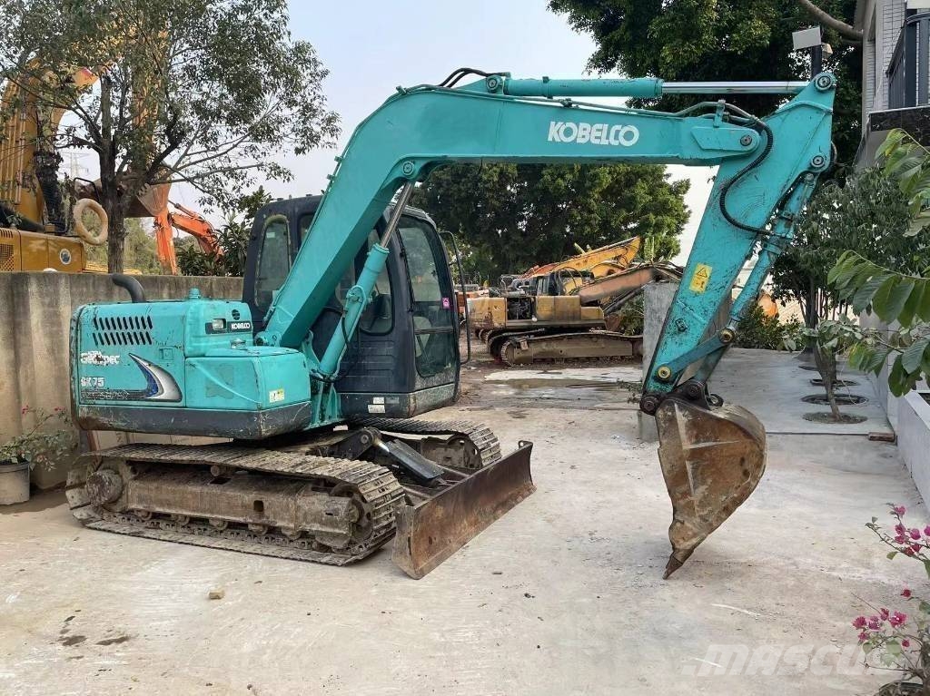 Kobelco SK 75 Гусеничные экскаваторы