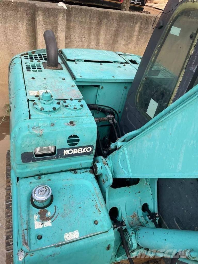 Kobelco SK 75 Гусеничные экскаваторы