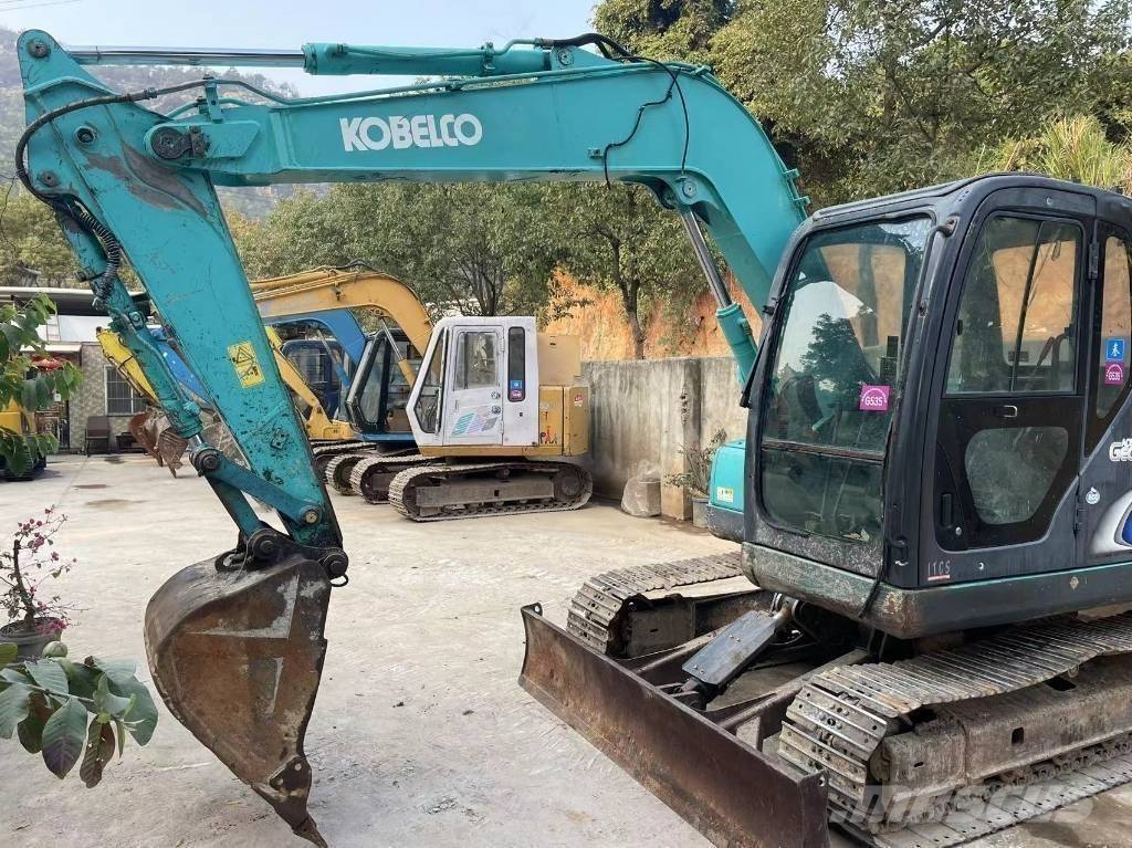 Kobelco SK 75 Гусеничные экскаваторы