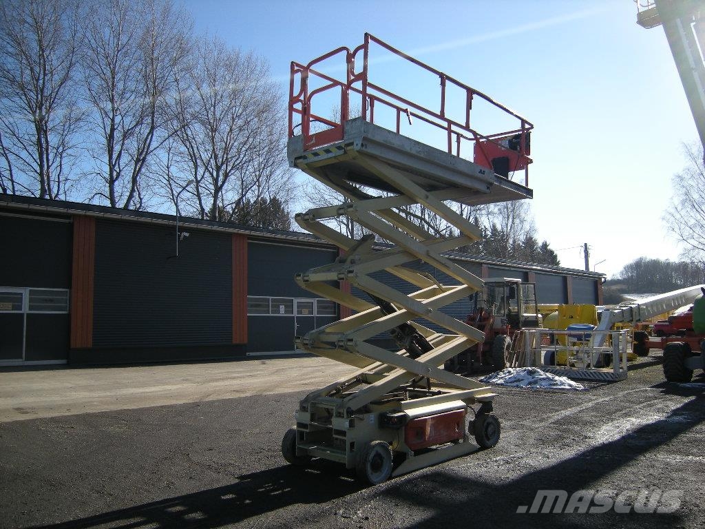 JLG 3246 ES Nůžková zvedací plošina