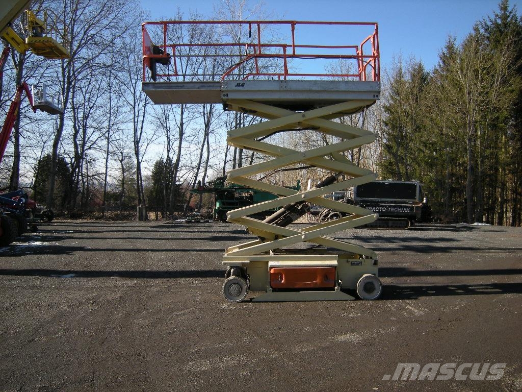 JLG 3246 ES Nůžková zvedací plošina