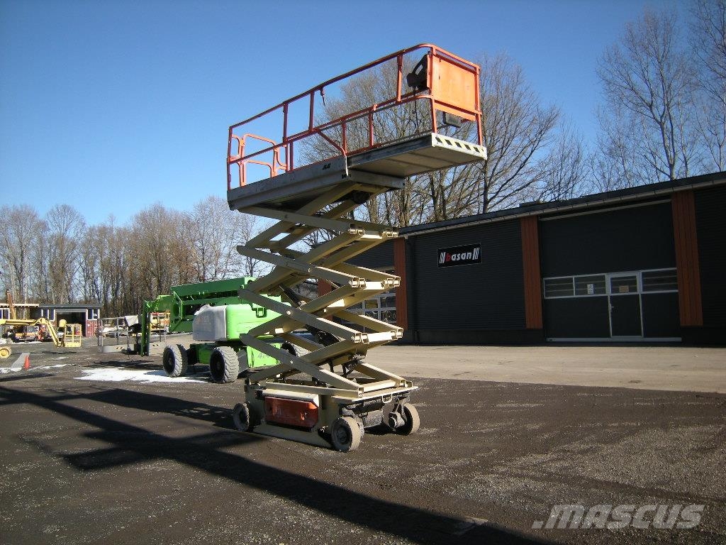 JLG 3246 ES Nůžková zvedací plošina