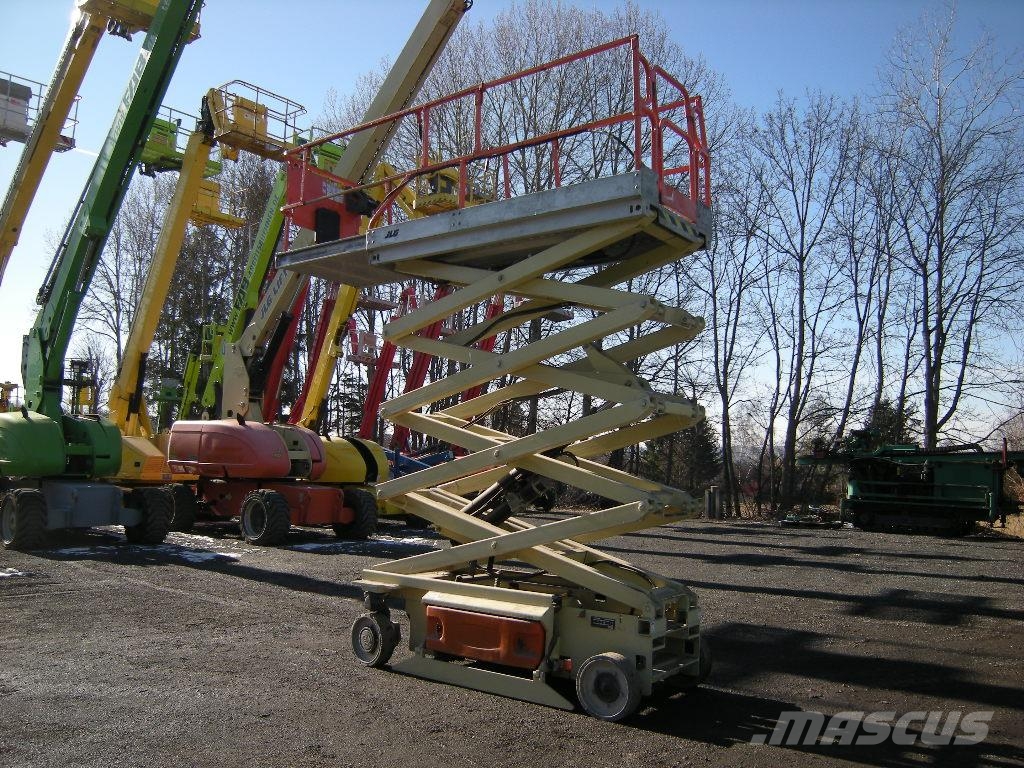 JLG 3246 ES Nůžková zvedací plošina