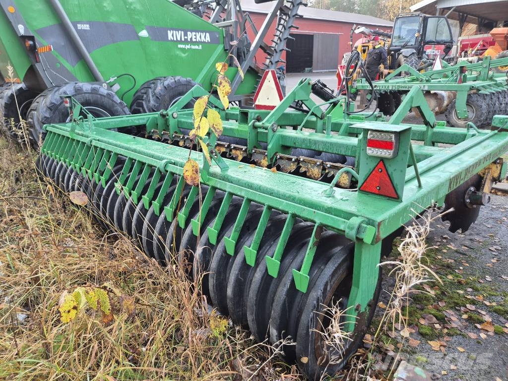 Kivi-Pekka 350 Lautasmuokkain Scheibeneggen
