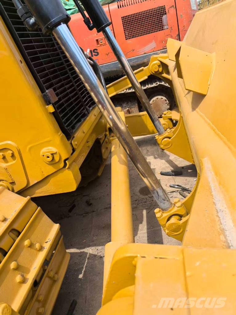 CAT D 8 R Bouteurs sur chenilles