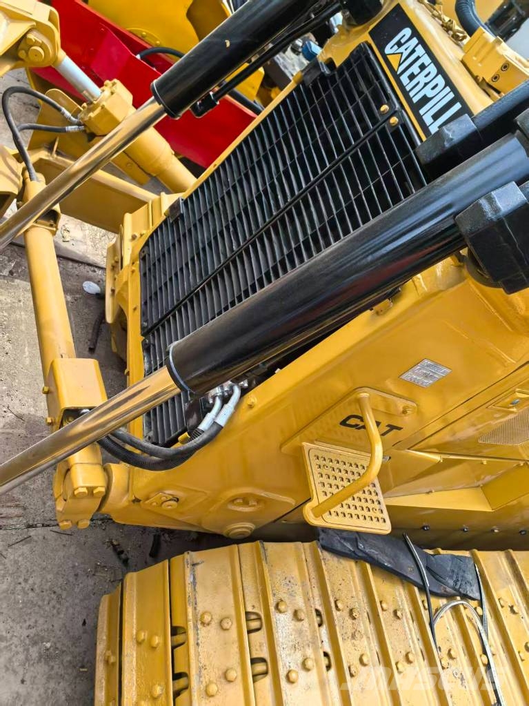 CAT D 8 R Bouteurs sur chenilles