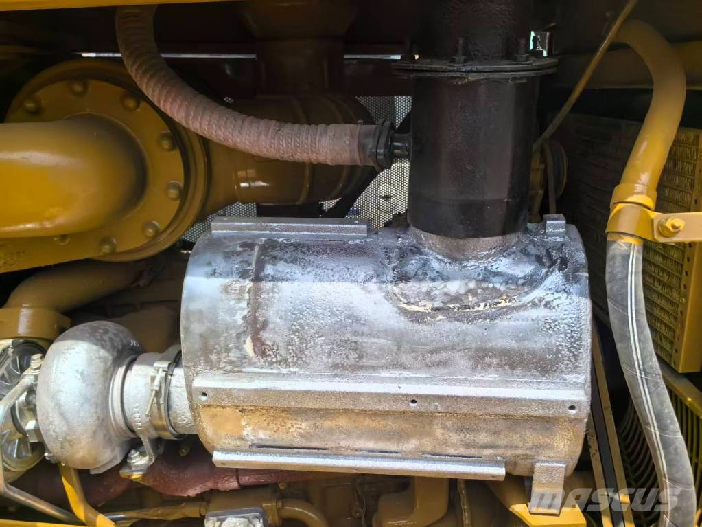 CAT D 8 R Bouteurs sur chenilles