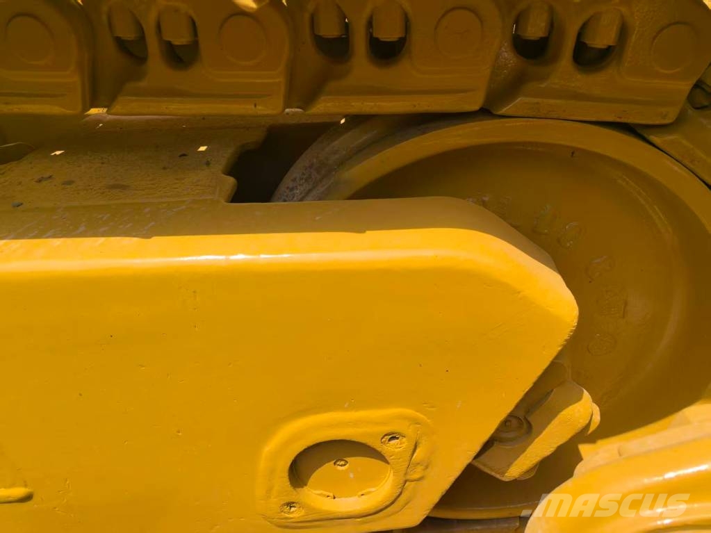 CAT D 8 R Bouteurs sur chenilles
