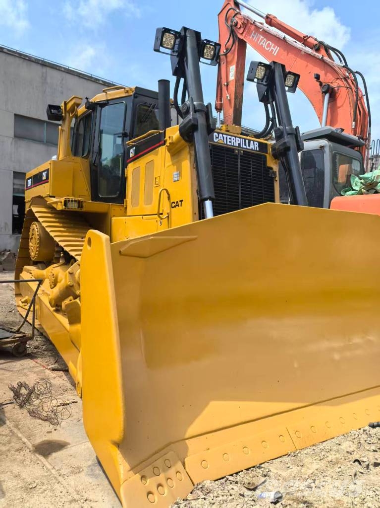 CAT D 8 R Bouteurs sur chenilles
