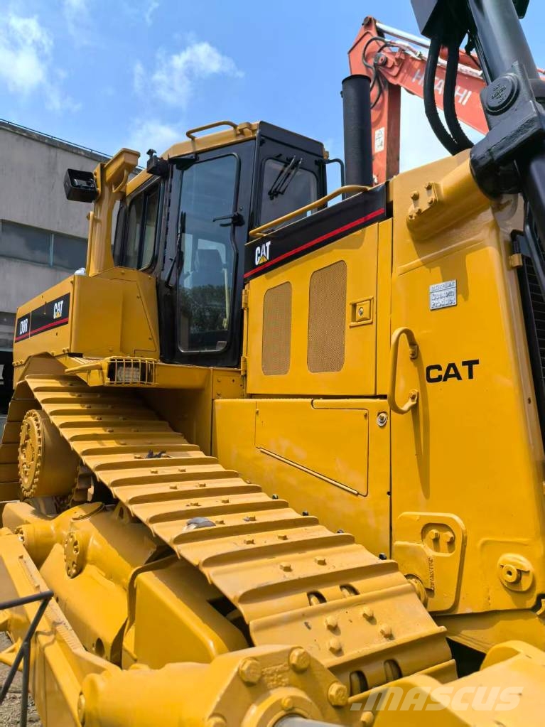 CAT D 8 R Bouteurs sur chenilles