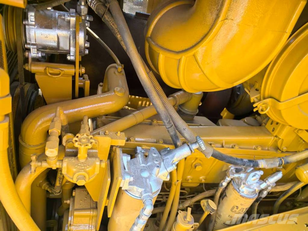 CAT D 8 R Bouteurs sur chenilles