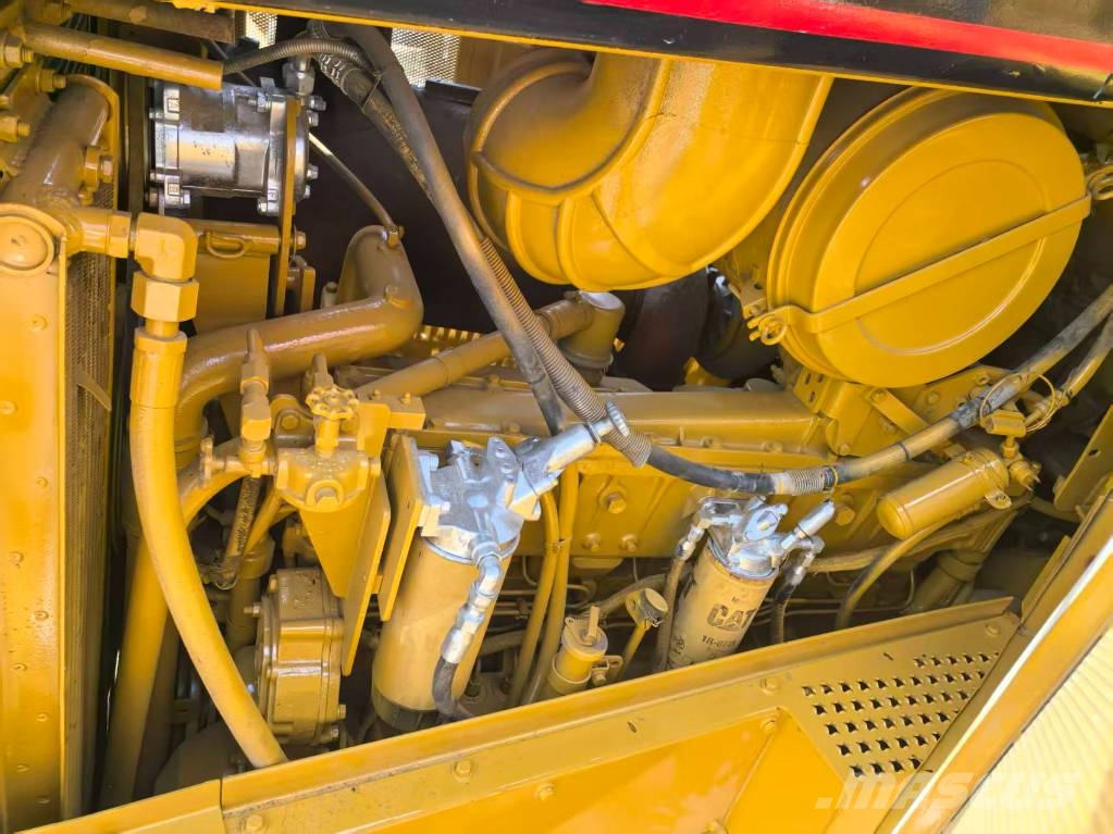 CAT D 8 R Bouteurs sur chenilles