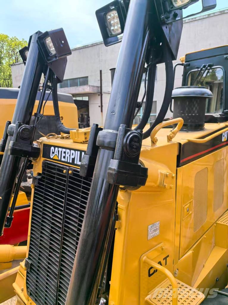 CAT D 8 R Bouteurs sur chenilles