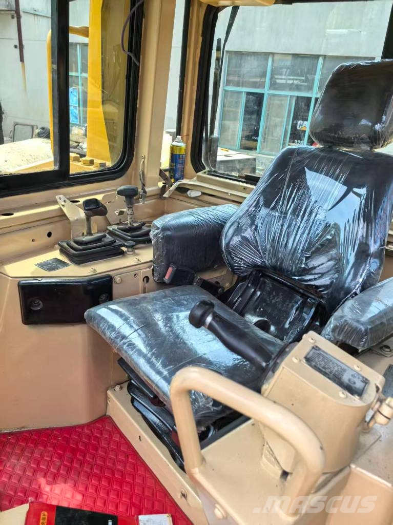 CAT D 8 R Bouteurs sur chenilles
