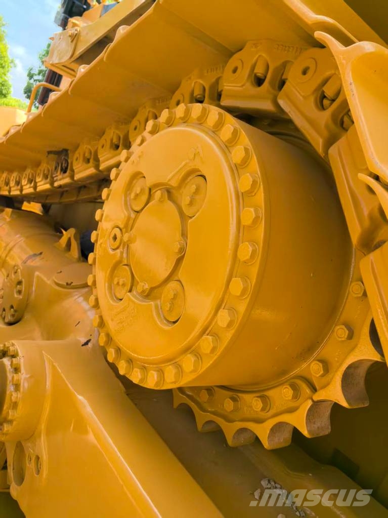 CAT D 8 R Bouteurs sur chenilles