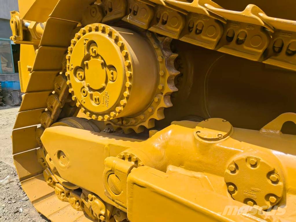 CAT D 8 R Bouteurs sur chenilles