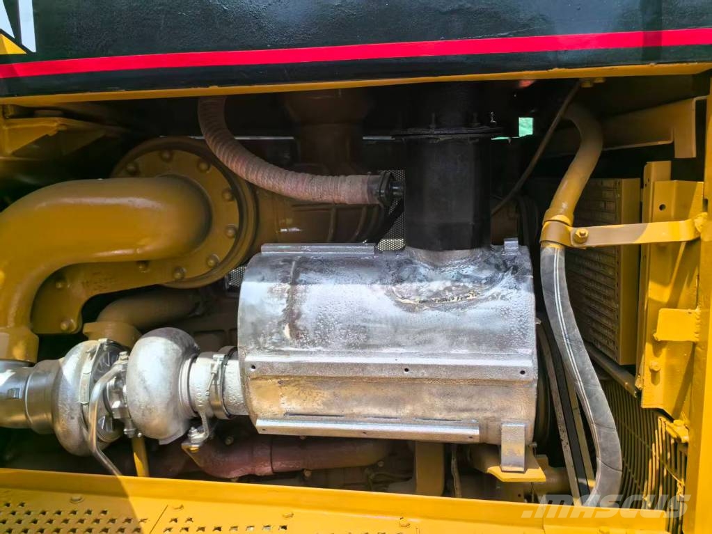 CAT D 8 R Bouteurs sur chenilles