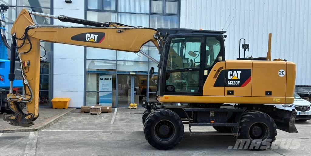 CAT M320F Wheeled excavators