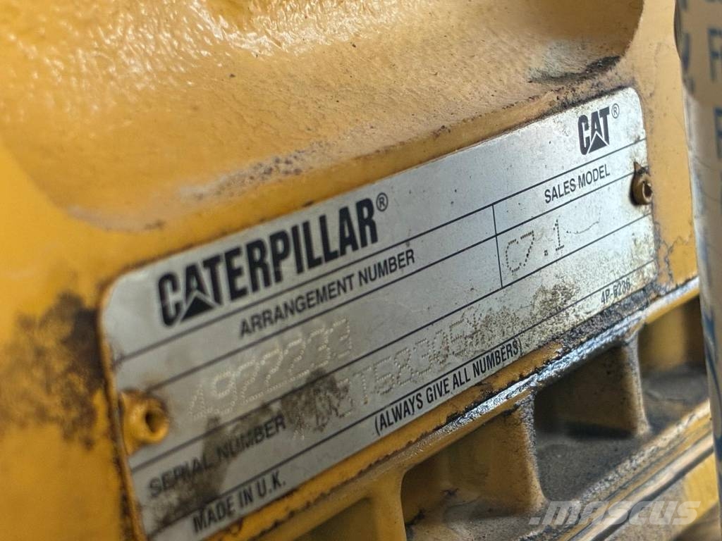 CAT M320F Wheeled excavators