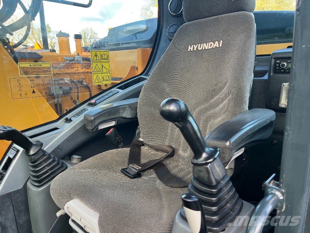 Hyundai HX 145 LCR Bagri goseničarji