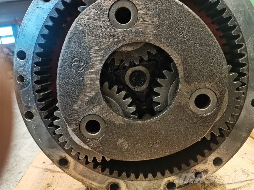 Deutz-Fahr Agroplus 95 {445.4410.0 reducer 傳動裝置