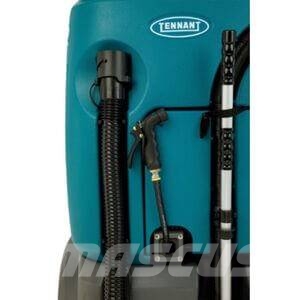 Tennant T12 습식 청소차