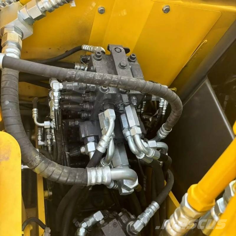 Komatsu PC70 Bagri goseničarji