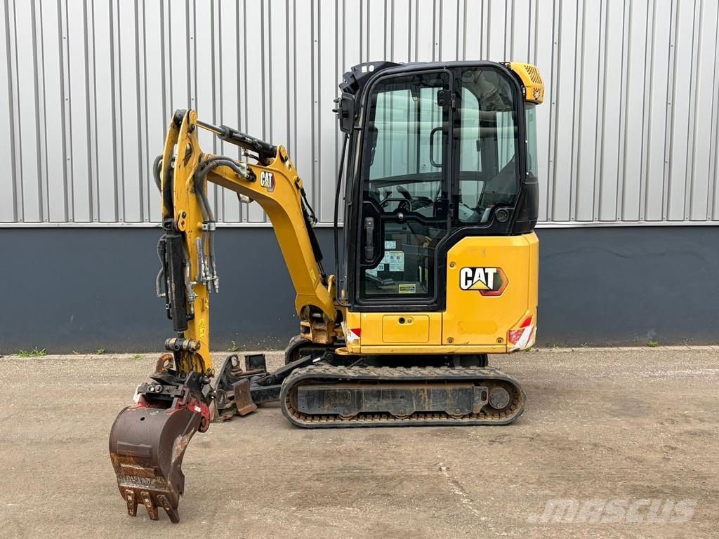 CAT 301.8-05 Escavadeiras de esteiras