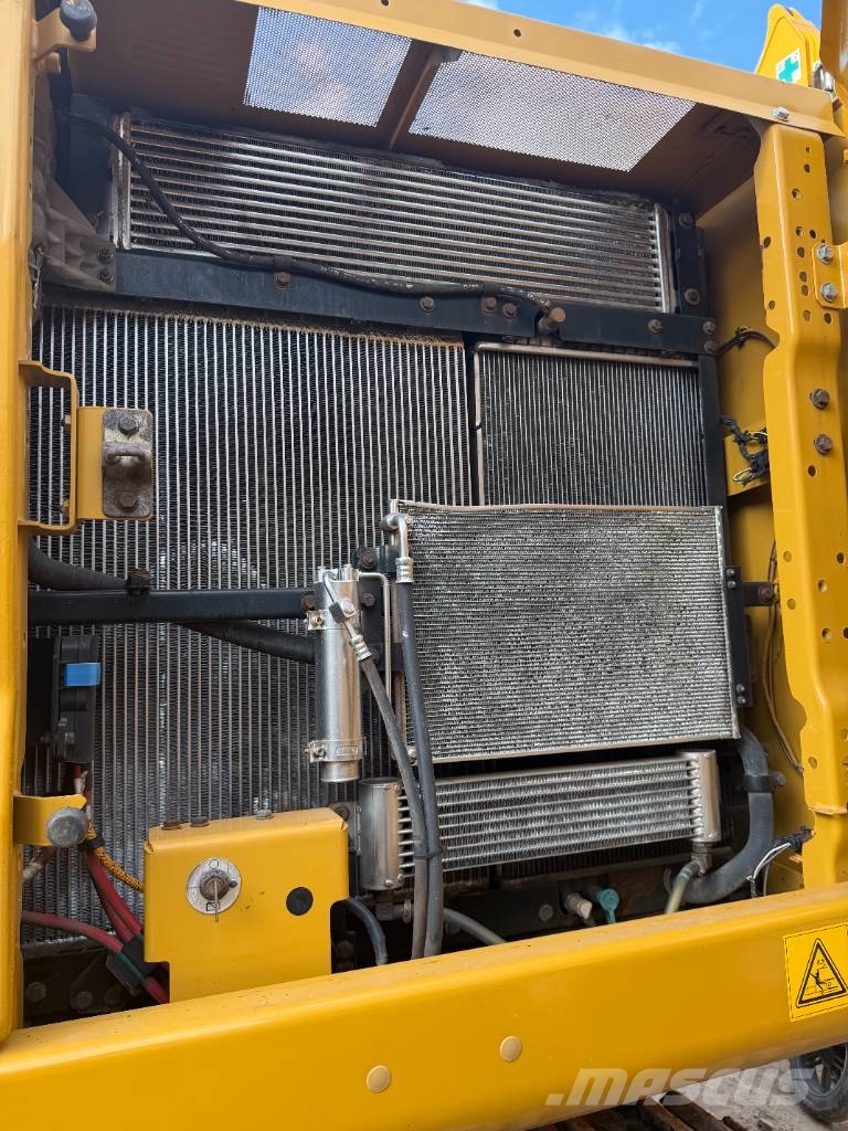CAT 330 Shanghai largest supplier Верижен екскаватор