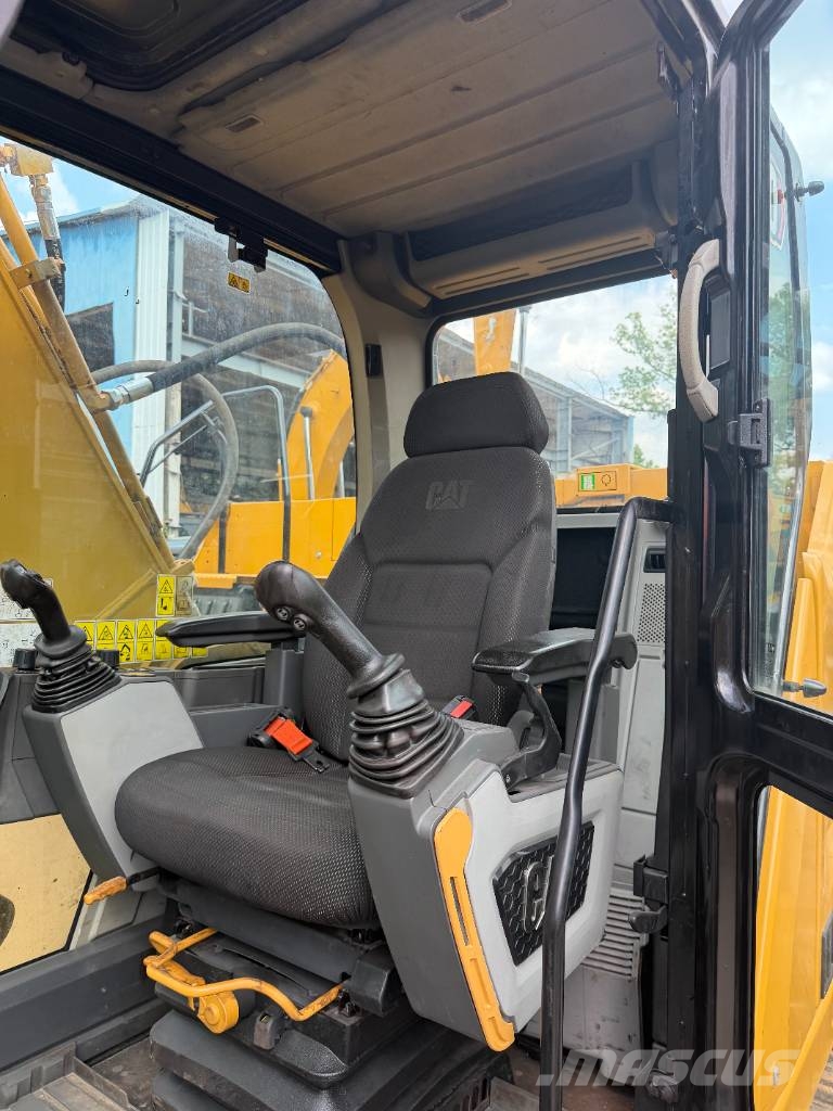 CAT 330 Shanghai largest supplier Верижен екскаватор