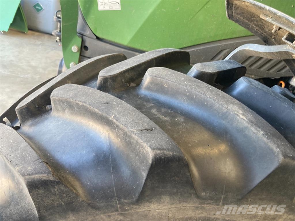 Fendt 310 Vario Power S4 TMS mit Frontlader Трактори